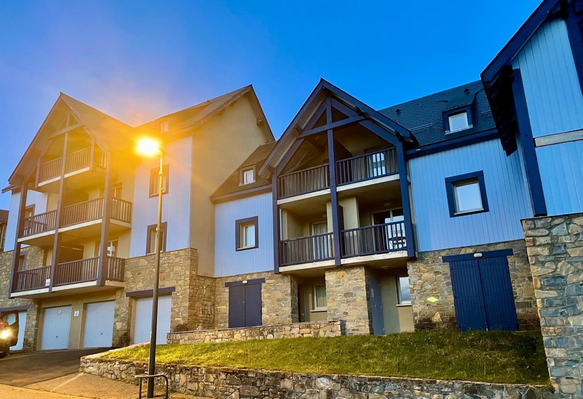 Grand Appartement Peyra'Good Tout Equipe Linge De Lit Et De Toilette Inclus - 8 Couchages - Station Peyragudes - Vue Montagne - 2 Balcons-Terrasses Germ Buitenkant foto